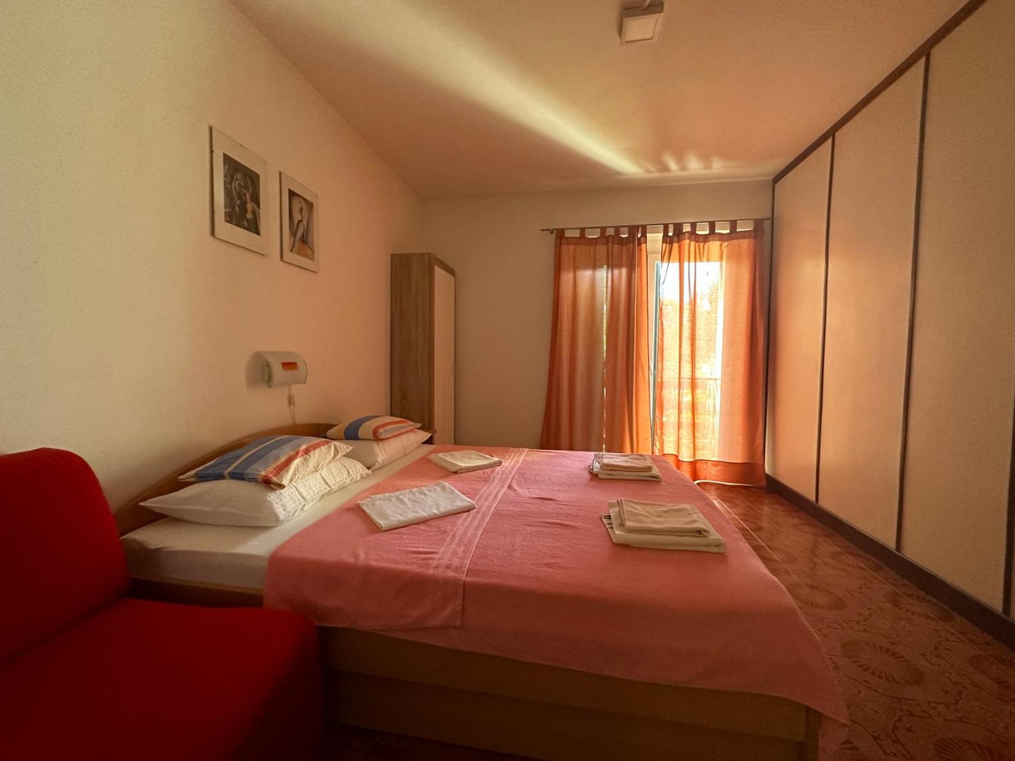 Apartmani Ira 茨里克韦尼察 外观 照片